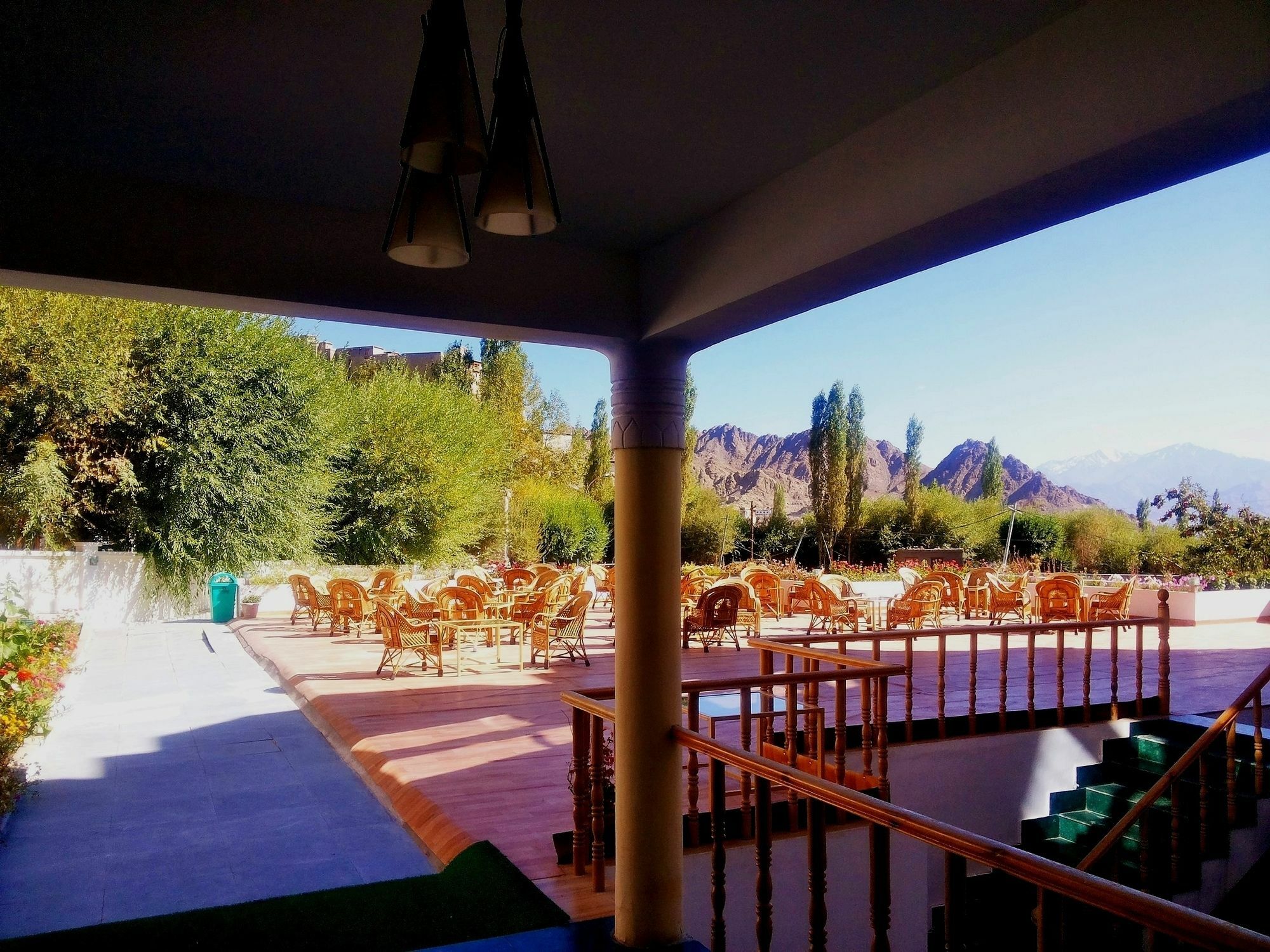Hotel New Glacier View レー エクステリア 写真